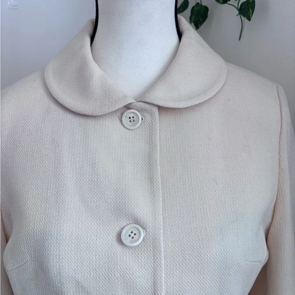 Elegant Cream Pencil Skirt Suit Set with Blazer size US6-8 - Picture 4 of 10